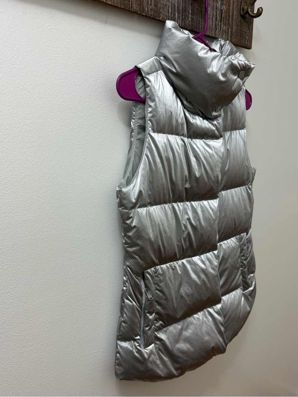 Athleta Metallic Silver Puffer Vest - Silver - Picture 9 of 9